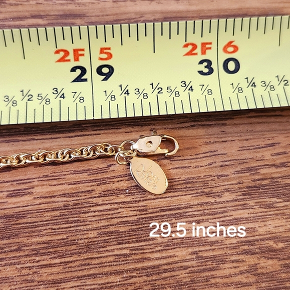 JOAN RIVERS Vintage Gold and Crystal Necklace from the Classics Collection - Picture 7 of 9